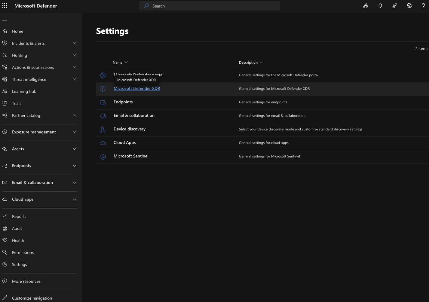 Under a "Settings" title, a "Microsoft Defender XDR" option is hovered over.